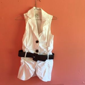 White dress shirt with buttons and a chunky belt